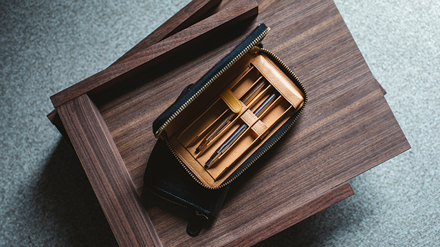 ステーショナリー・手帳｜最高級のメンズ革製品・革財布 GANZO公式WEB