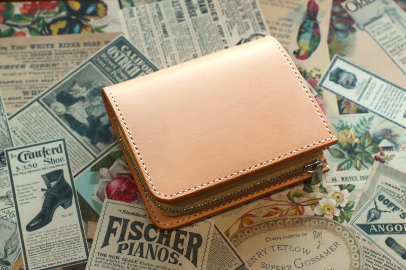好みの革・色でオーダーできるコンパクトウォレット
