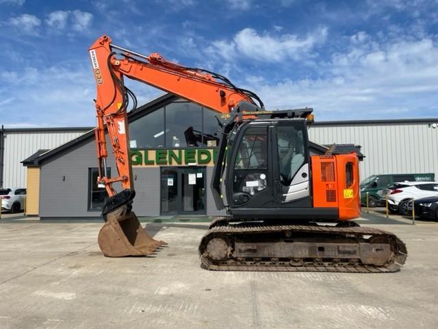 Hitachi zx135-5 - Gleneden
