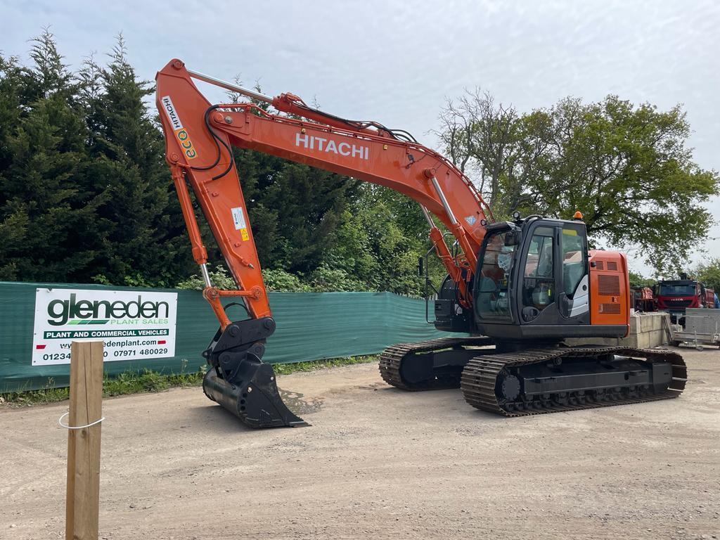 HITACHI ZX225USLC-6 - Gleneden