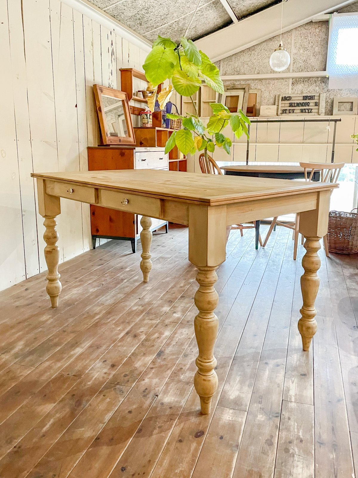 オールドパインろくろ足ダイニングテーブルW1600オーダーメイド実績