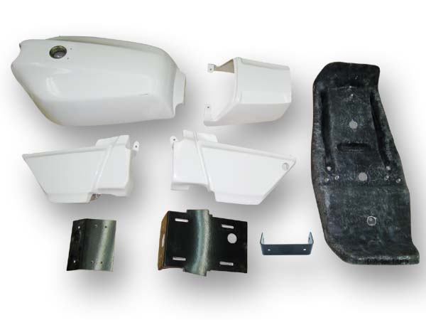 ゼファーχ FX外装フルセット｜Z系KAWASAKIパーツの通販サイト-GUTSJAPAN