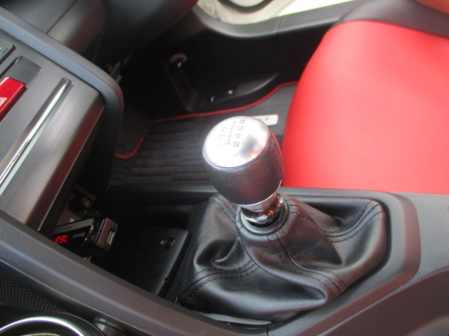 ホンダS660に無限シフトノブを付けてみました。｜交通事故修理／キズ