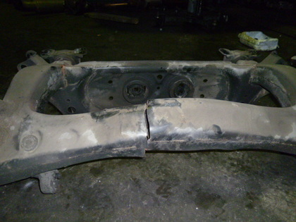 チェイサー ツアラーV JZX100 リアメンバーを交換致しました