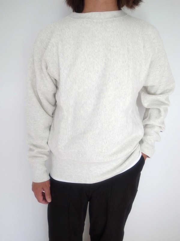 Champion REVERSE WEAVE SWET SHIRT オートミール | DOWN THE LINE