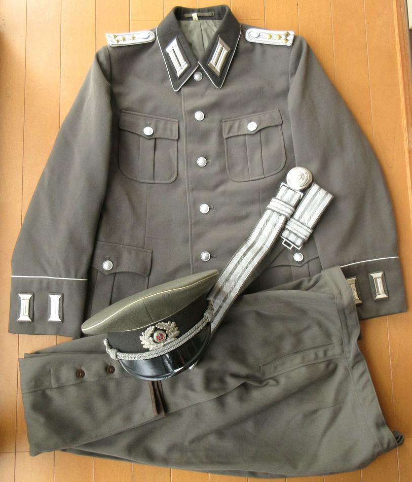 東ドイツ軍の制服や勲章の販売の大黒堂 東ドイツ 制服 上下制帽の