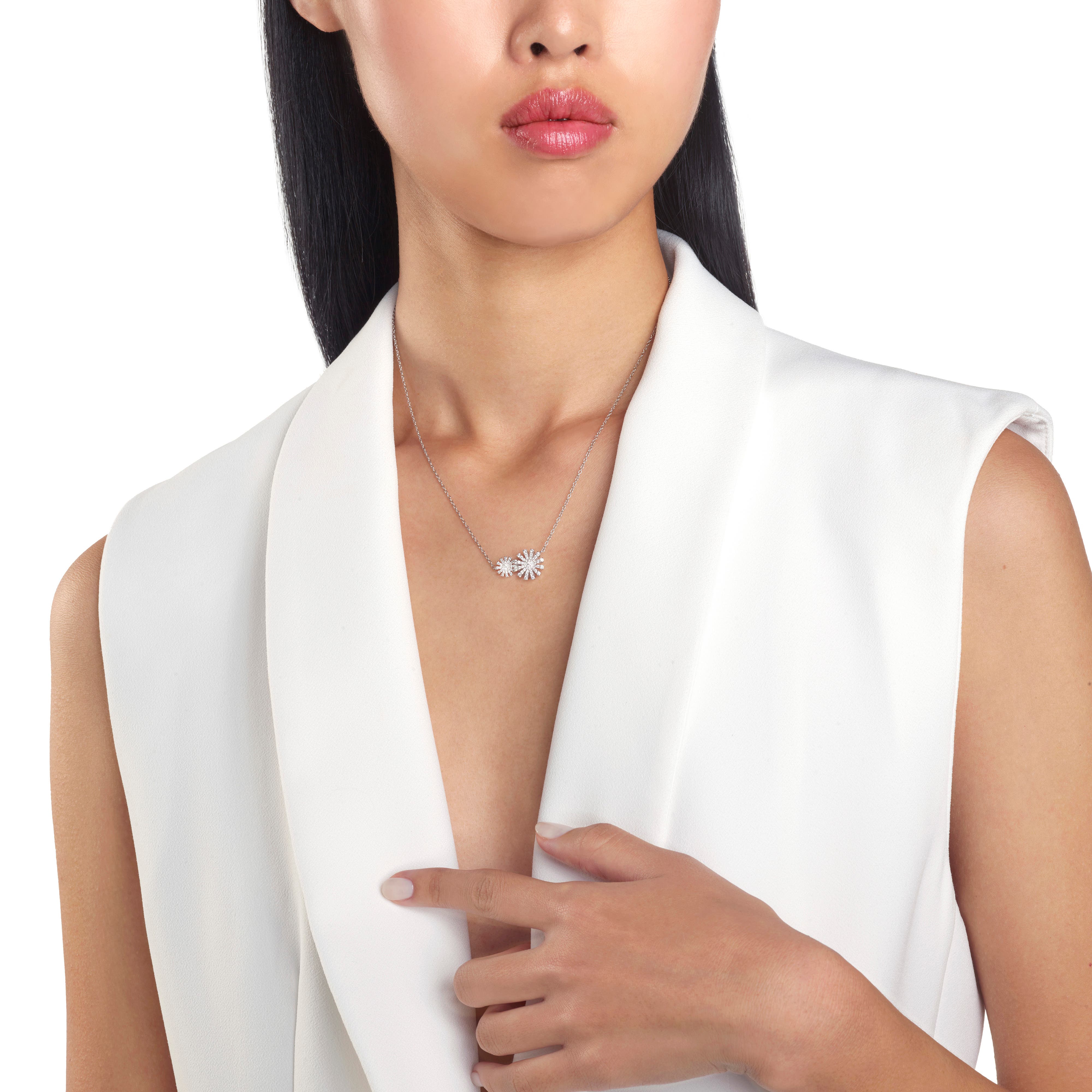 ホワイトゴールド、ダイヤモンド（複数）ネックレス - Damiani MARGHERITA