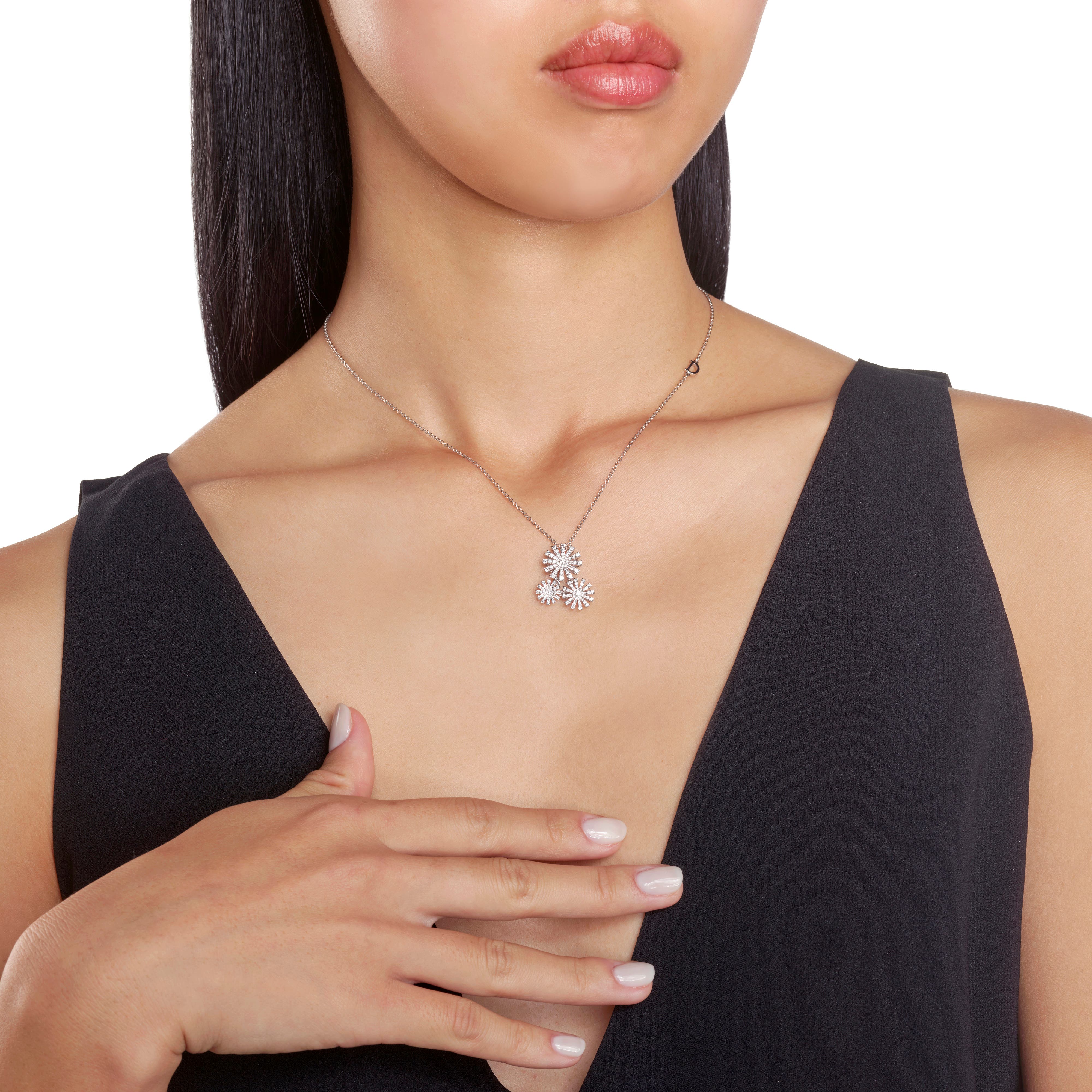 ホワイトゴールド、ダイヤモンド（複数）ネックレス - Damiani MARGHERITA