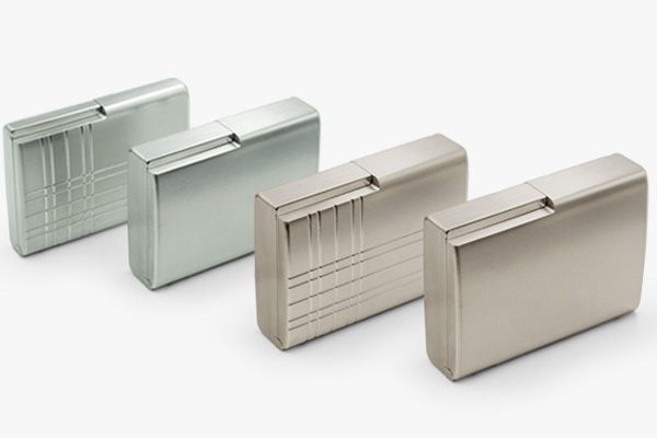 FACTRON】航空機素材の金属製ミニ財布 カードサイズの『 メタル