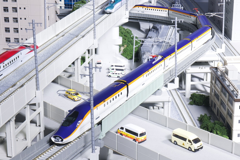 KATO鉄道模型オンラインショッピング E8系 山形新幹線「つばさ」 7両