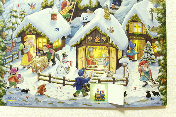 壁掛けアドベントカレンダー 大きなツリーハウス | 絵本ナビ | グッズ