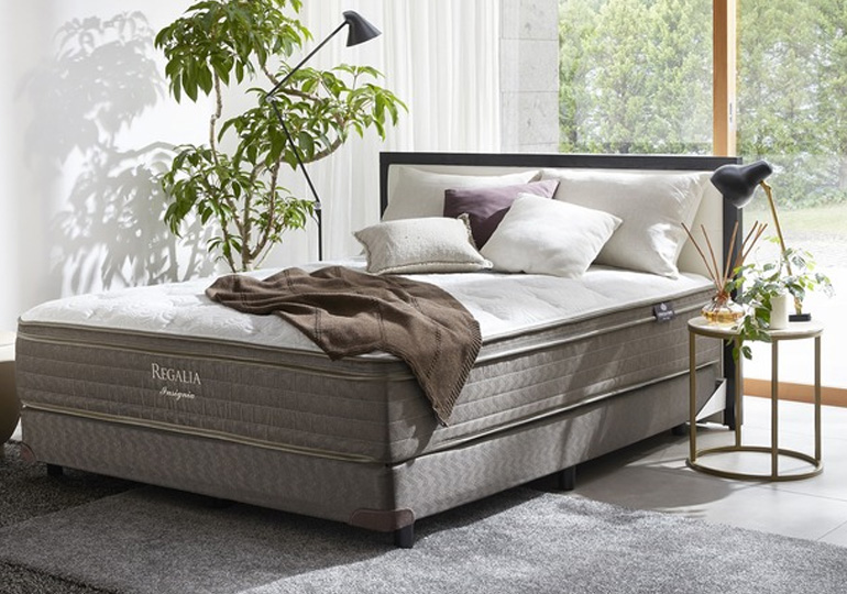 キングスダウン（KINGS DOWN）・レガリア・レガリア・クィーンベッドの