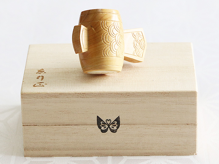 黄楊根付 小槌 からくり【岡壱名入り】 （2023年10月27日掲載）｜京都