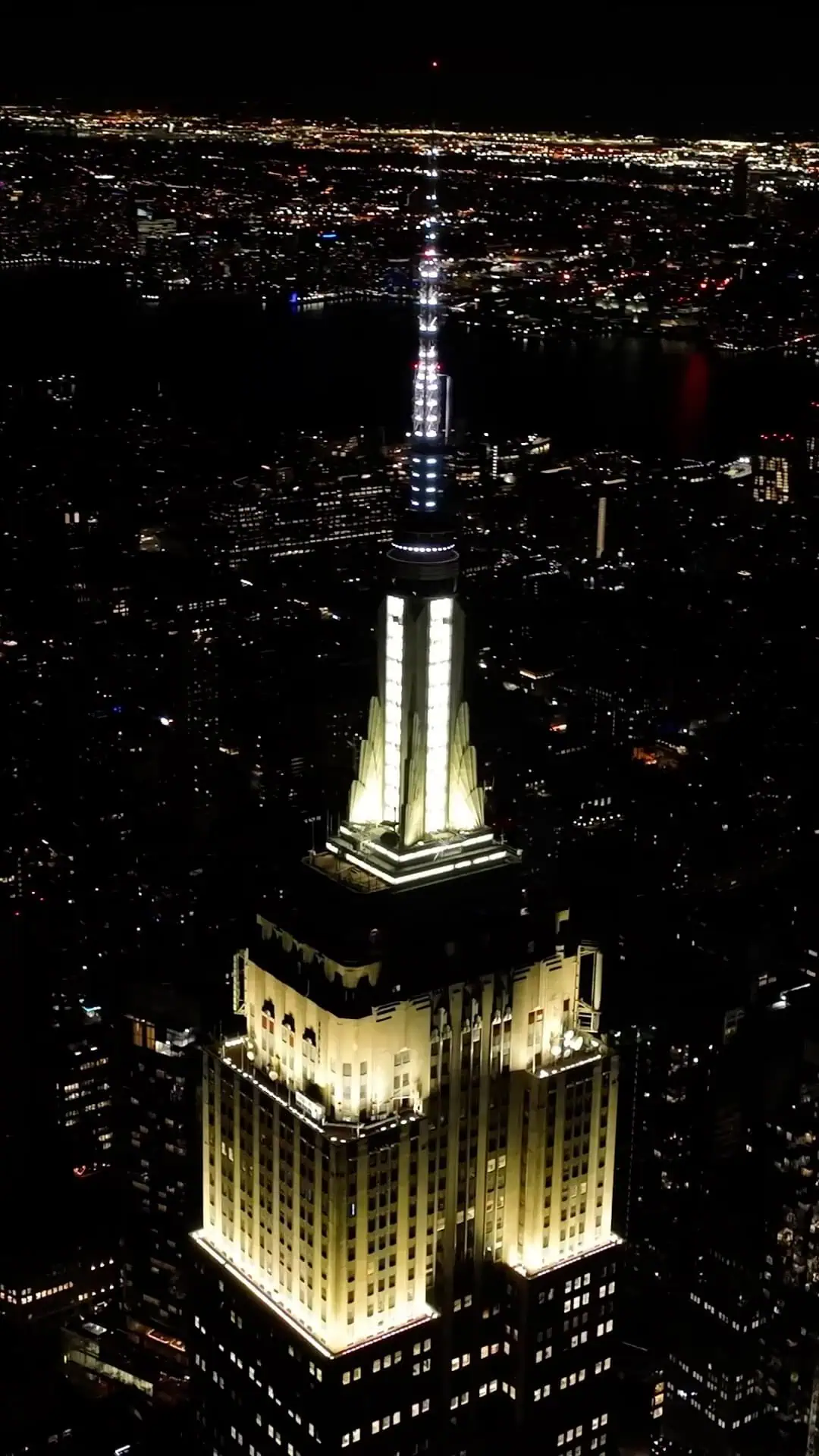 Empire State Building: Visit the Top New York City Attraction