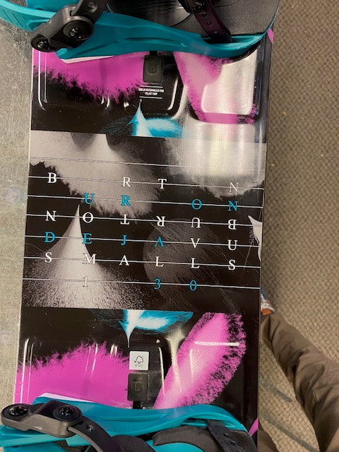 Pre owned Burton Kid's Deja Vu Smalls Snowboard and New 2024 Union