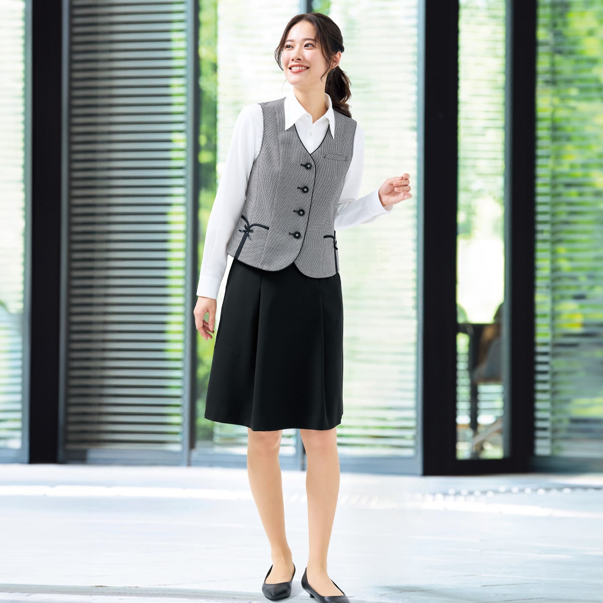 FS45728 ソフトプリーツスカート｜医療用白衣・介護ユニフォーム・事務