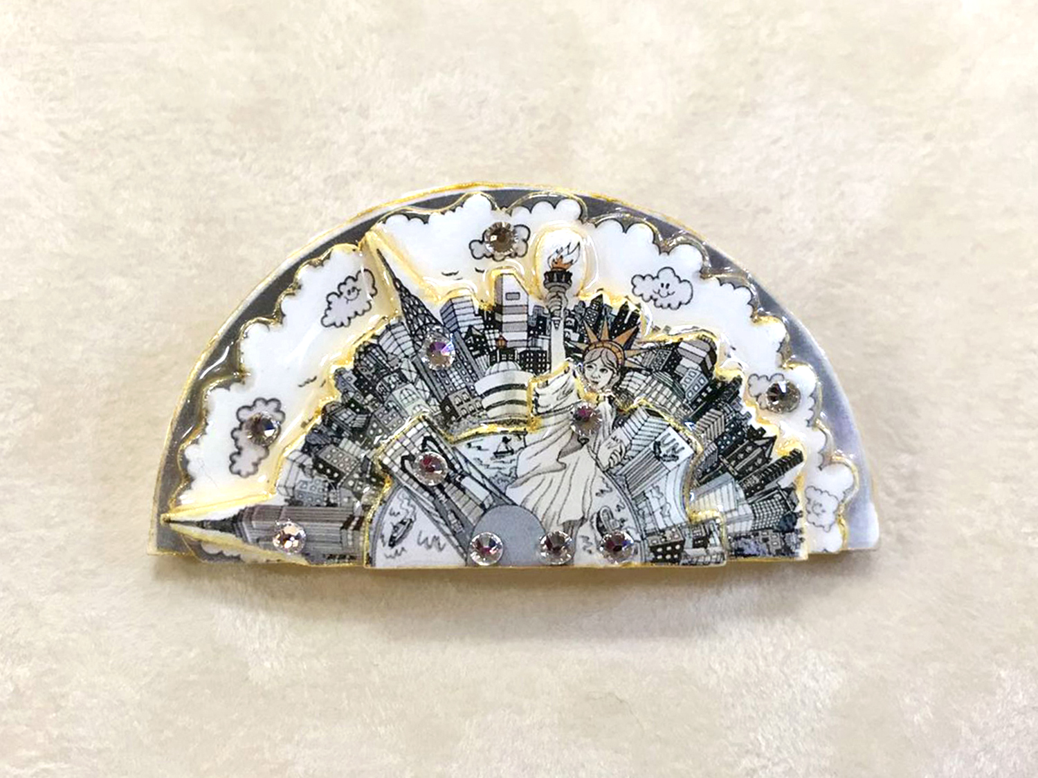 アートグッズ：ハンドメイド3Dブローチ｜チャールズ・ファジーノ公式サイト