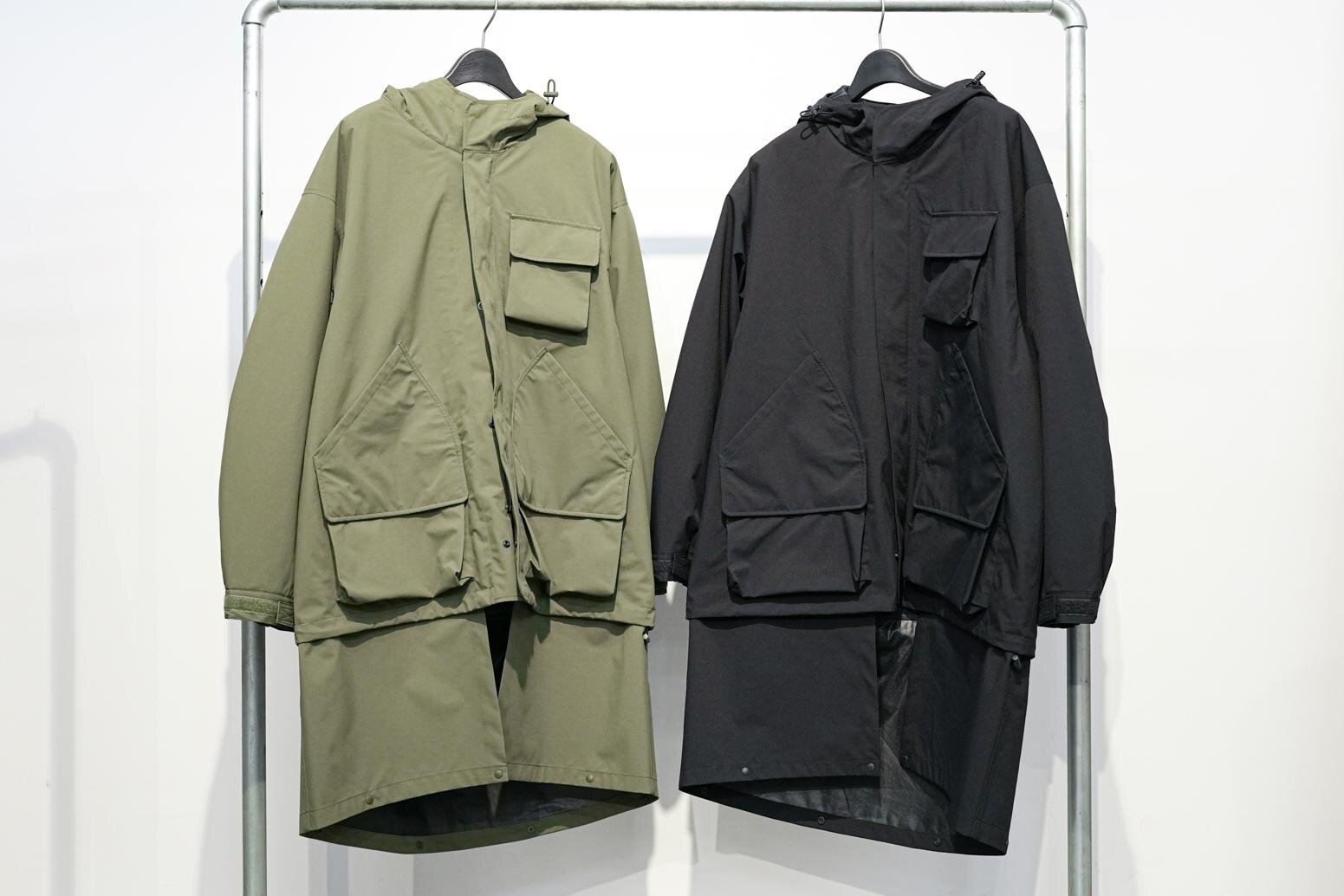 GU×エンジニアド ガーメンツ初コラボ、背面に大きなポケットを配した