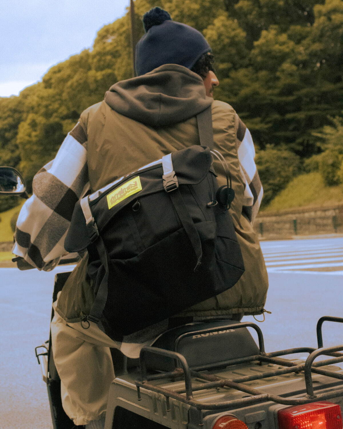 マンハッタンポーテージ×ビームスの大容量メッセンジャーバッグ、創業