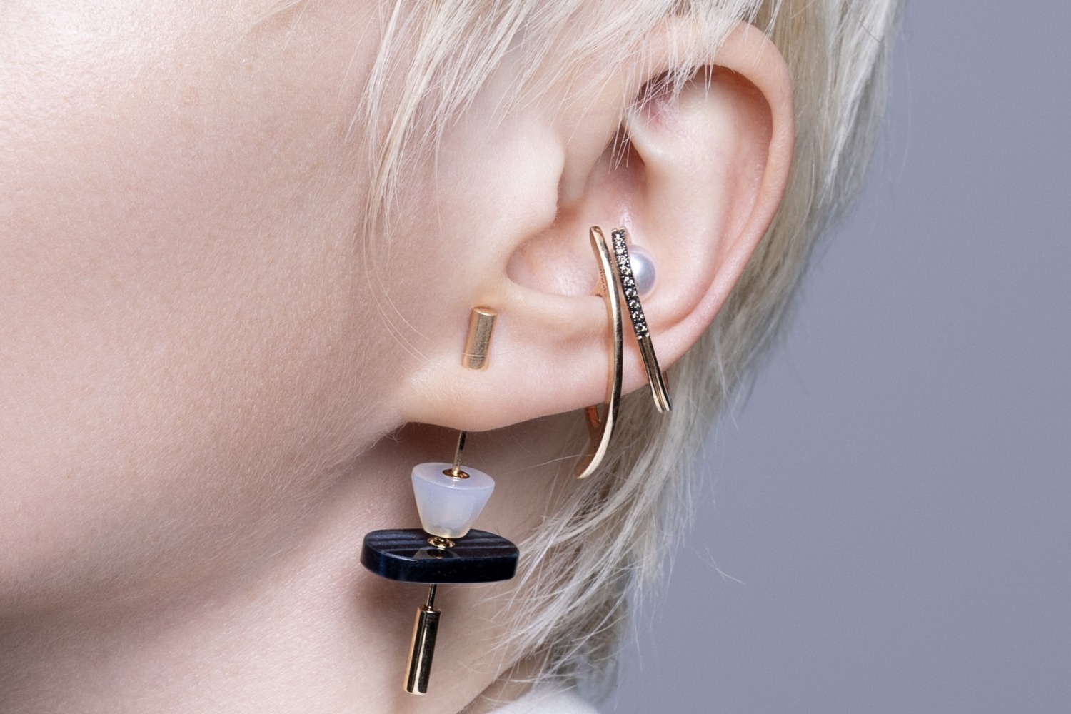 ヒロタカ「スピア」24年秋ジュエリー、落ち葉＆木の実イメージの秋色