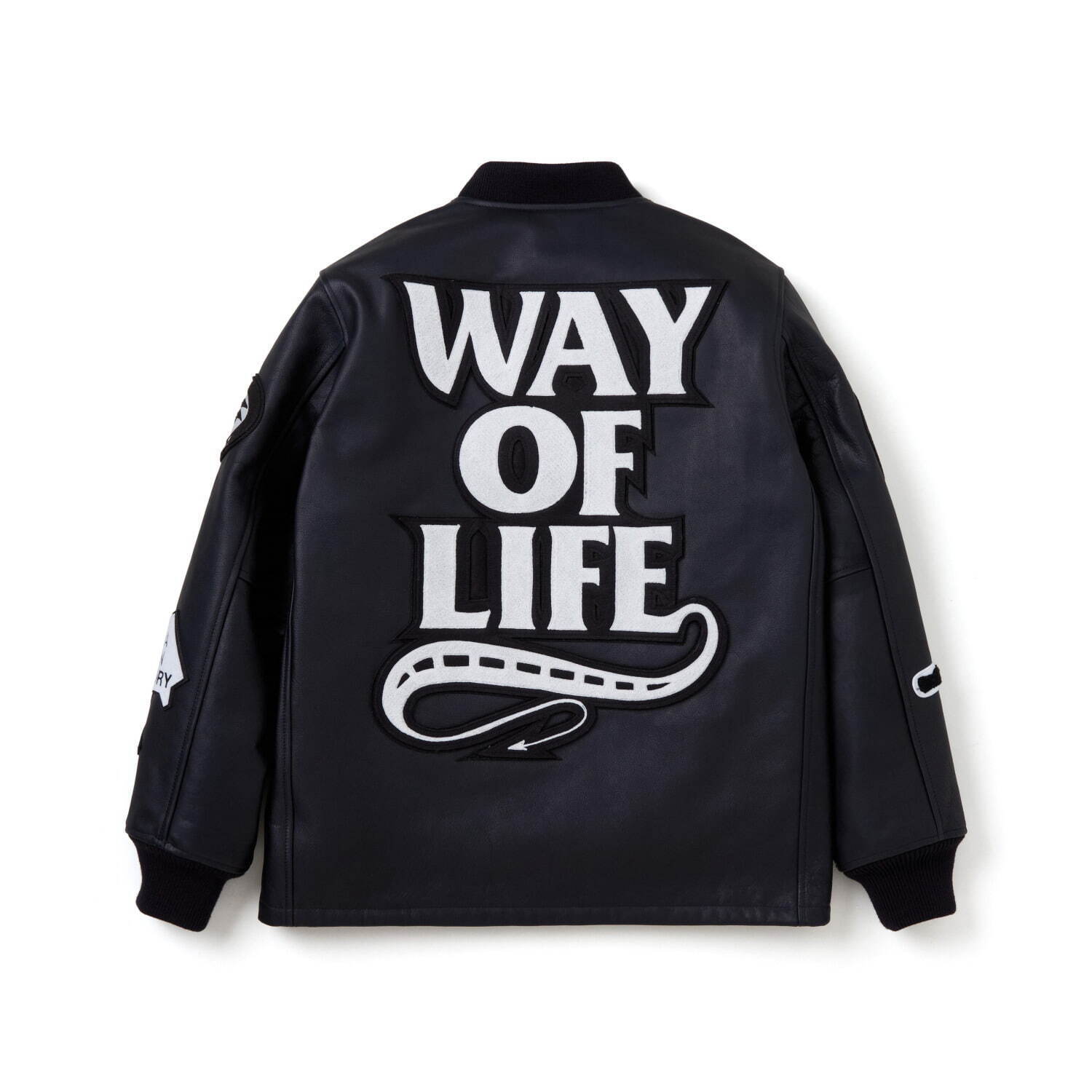 ネイバーフッド×ダブルタップス×ラッツ、レザー＆メルトンの“立体刺繍