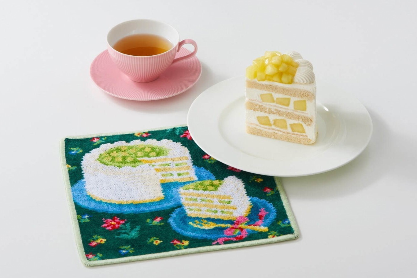 フェイラー×ホテルニューオータニ、スイーツ柄ハンカチと“スーパー