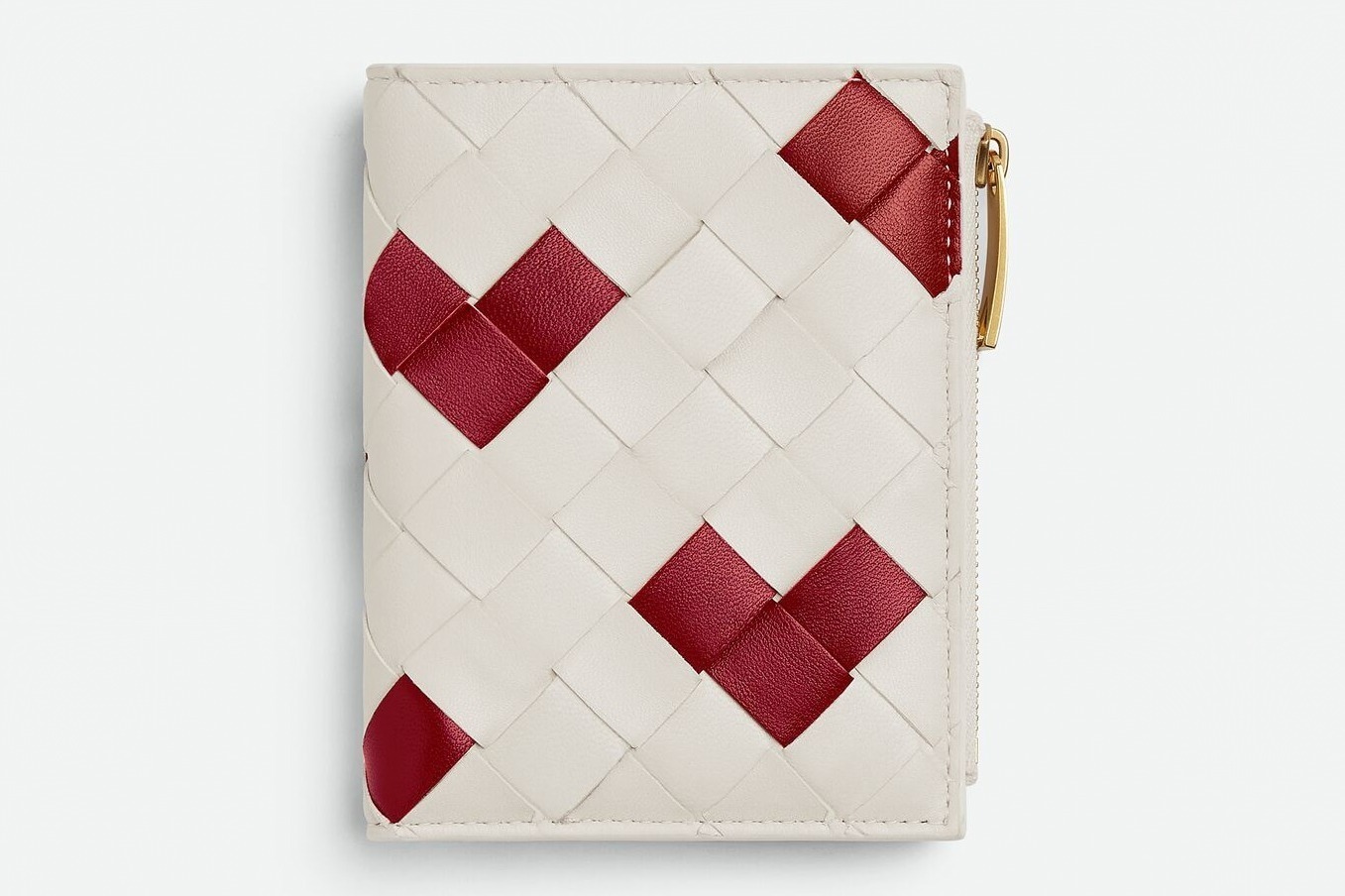 ボッテガ・ヴェネタ25年バレンタイン“ハート浮かぶ”イントレチャート