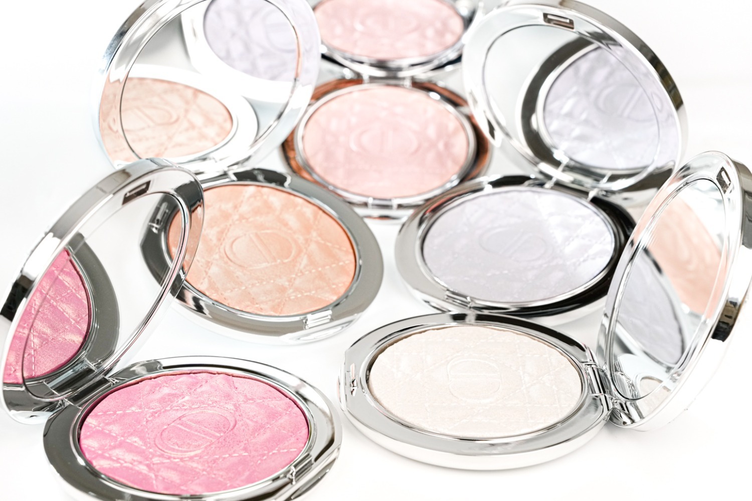 ディオール25年夏コスメ「ディオールスキン フォーエヴァー」“輝き