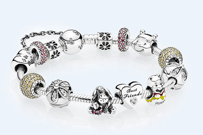 パンドラ×ディズニー、くまのプーさんやティンカー・ベルのジュエリー