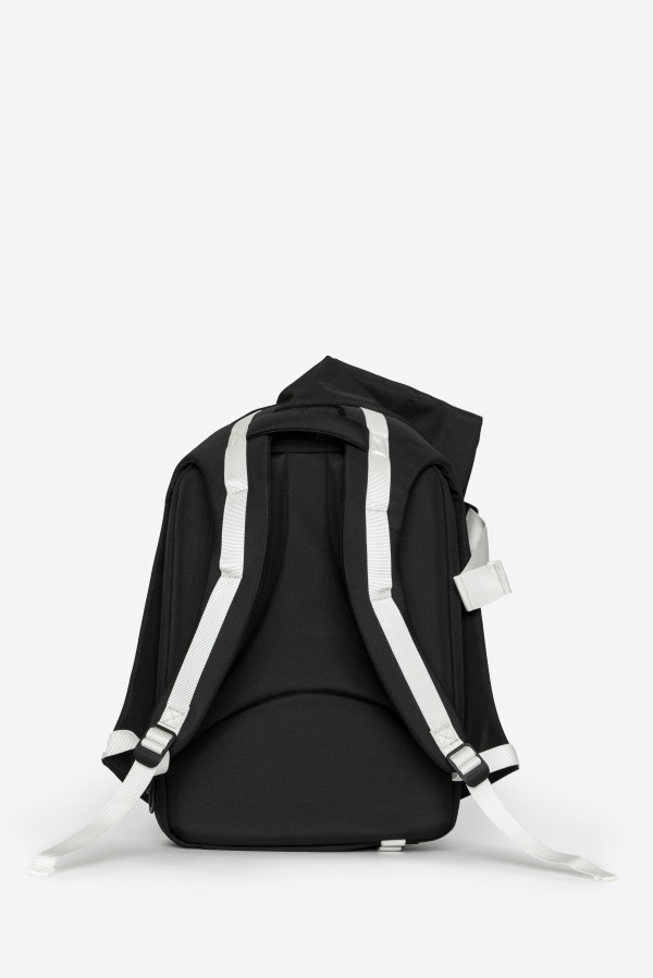 ジョンアンダーカバー×コート・エ・シエルのバックパック、ブルーや