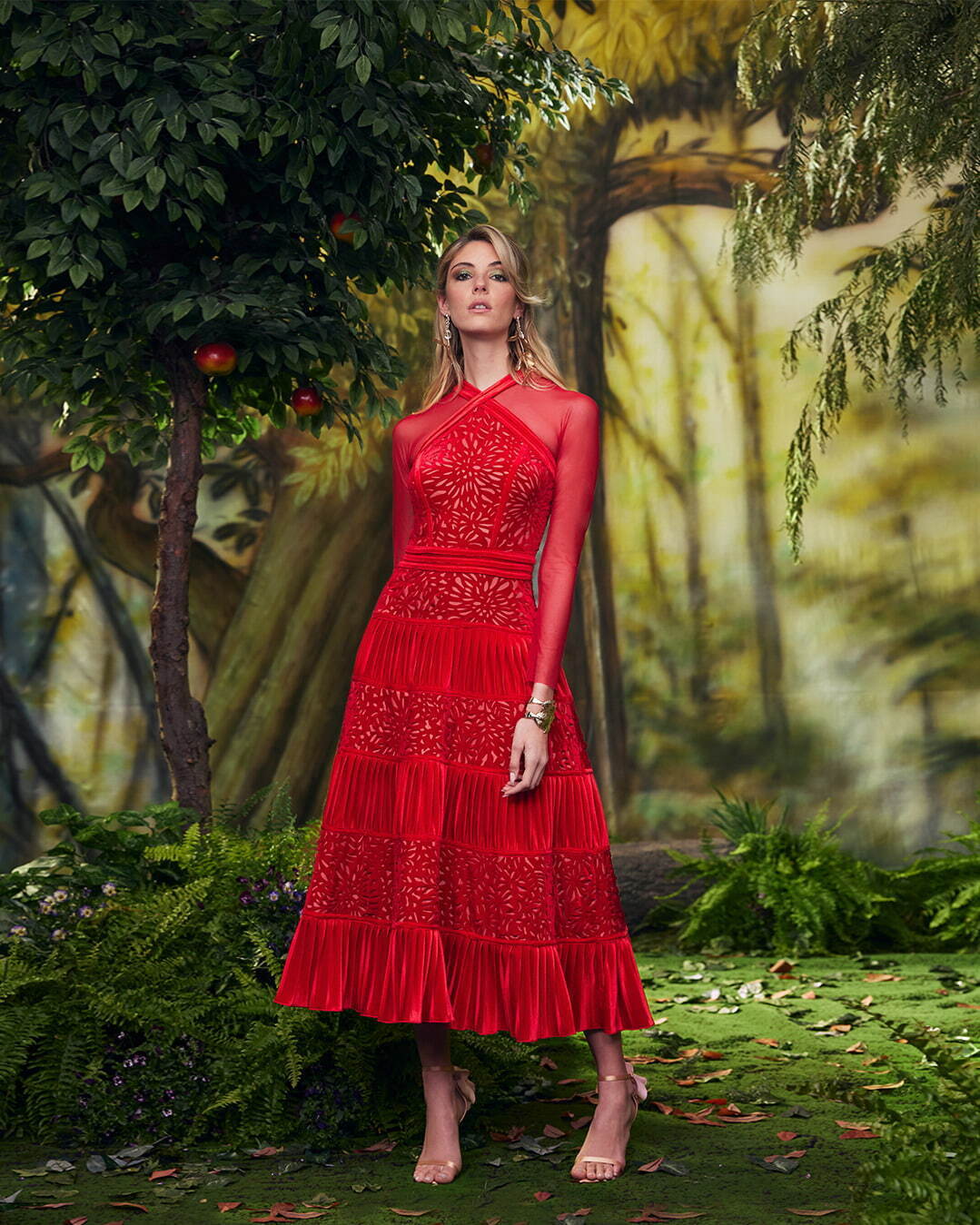 タダシ ショージ(TADASHI SHOJI) 2024-25年秋冬ウィメンズコレクション