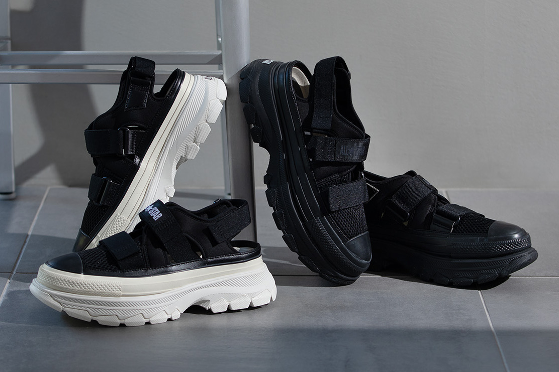 オニツカタイガー23年春夏サンダル「メキシコ 66」のメッシュ素材サボ