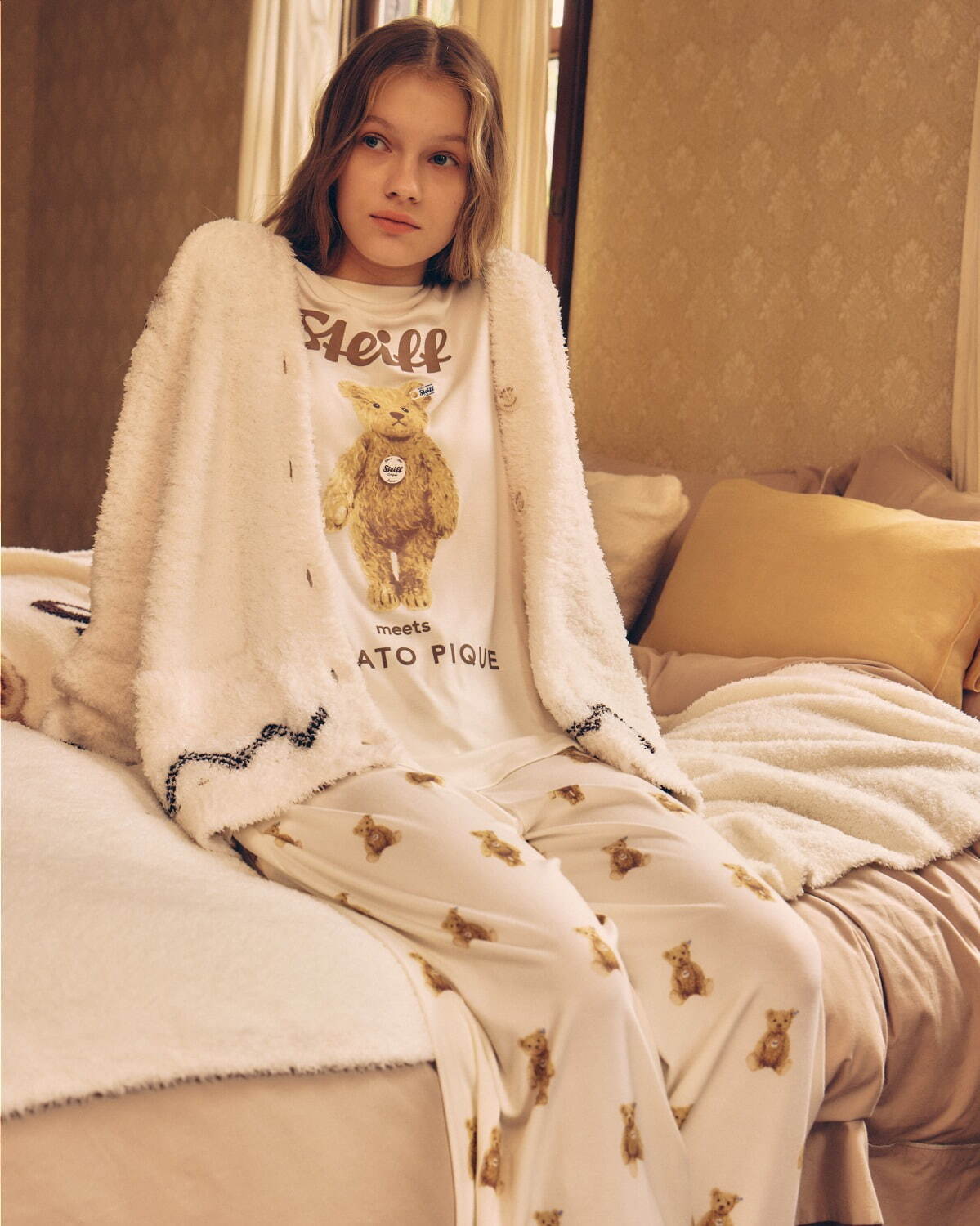 ジェラート ピケ×シュタイフ第2弾、テディベア“ジェームズ”が主役の