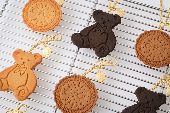 Q-pot 福袋限定品 木馬焼きたてクッキーバッグチャーム ハガキ付き♡ Q