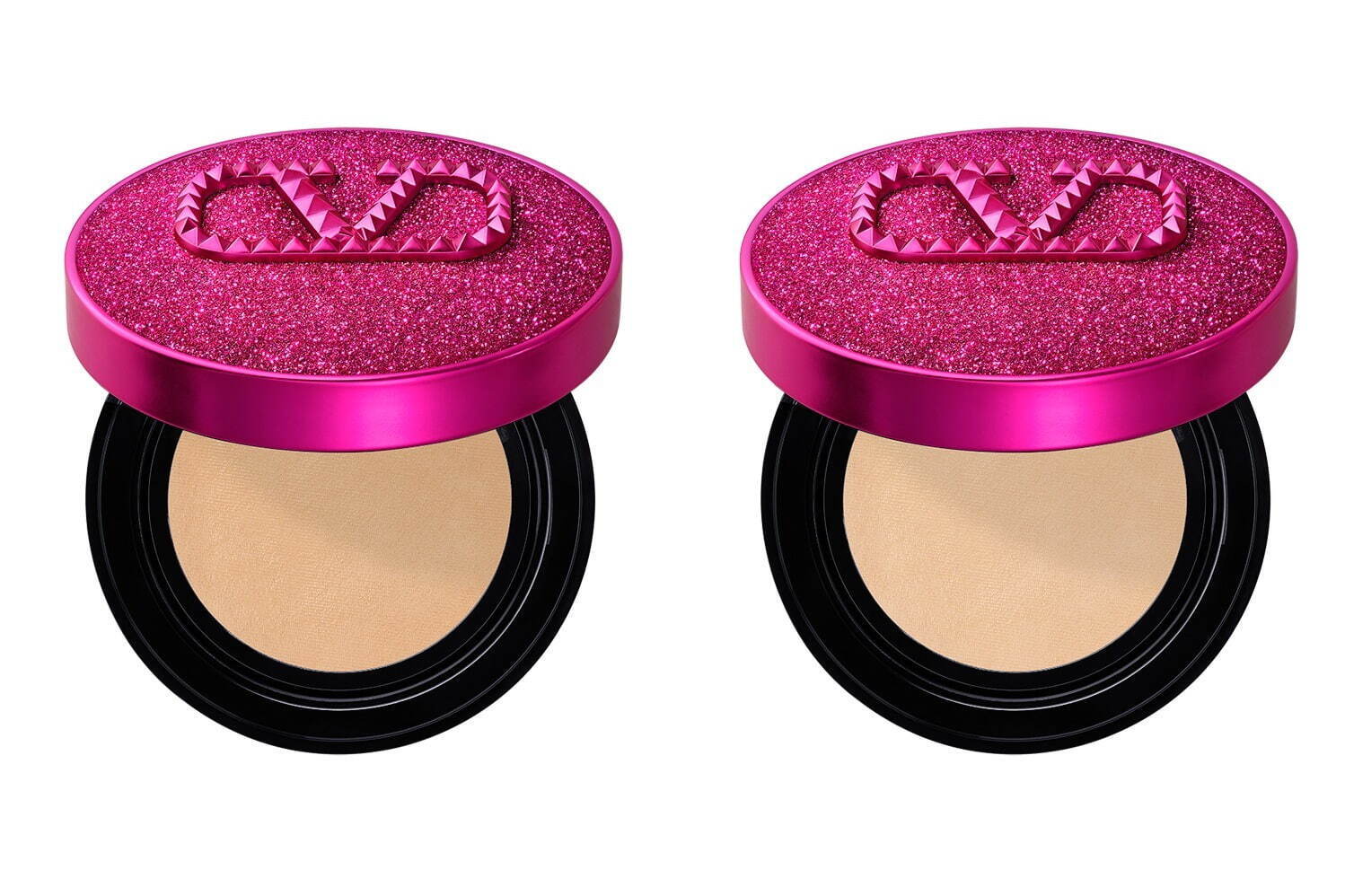 ヴァレンティノ ビューティの人気クッションファンデ、“鮮やかピンク