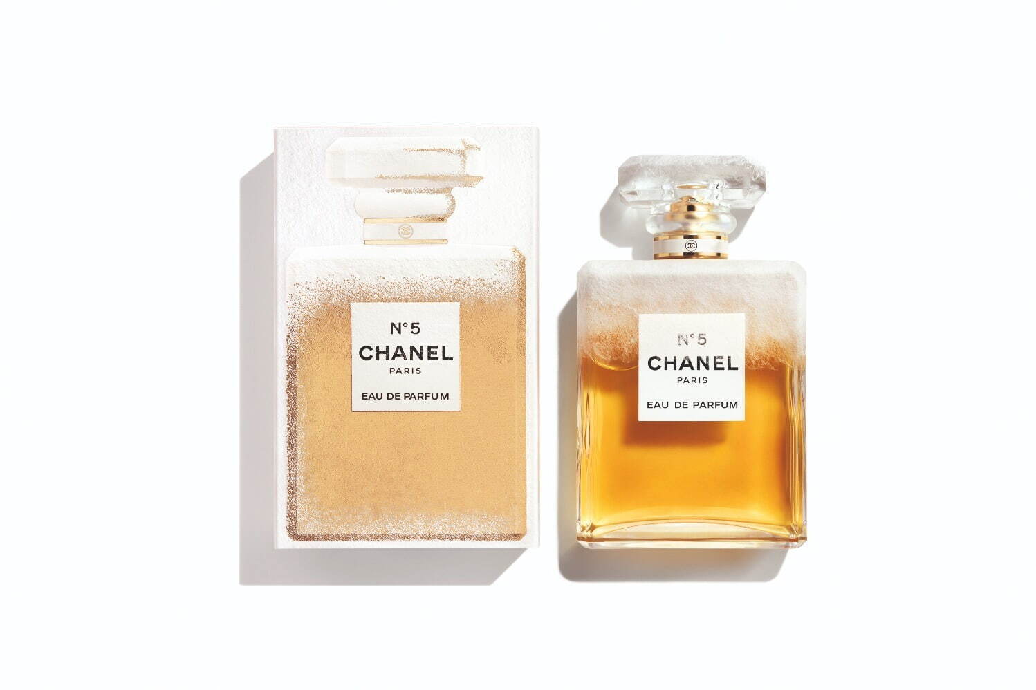 シャネル N°5の2024年クリスマスコフレ、“雪の結晶”デザインの限定