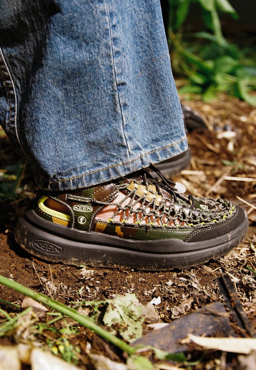 キーンのコードアッパーサンダル「ユニーク ダブルケー」“カモ柄”のFAF