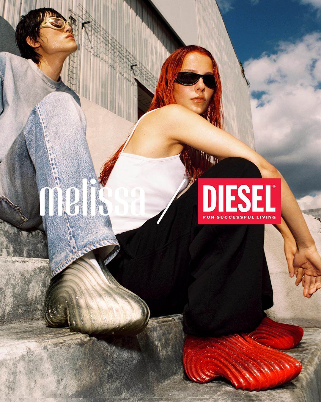 メリッサ×ディーゼル、“波形”のクリアサンダル＆彫刻的スニーカー