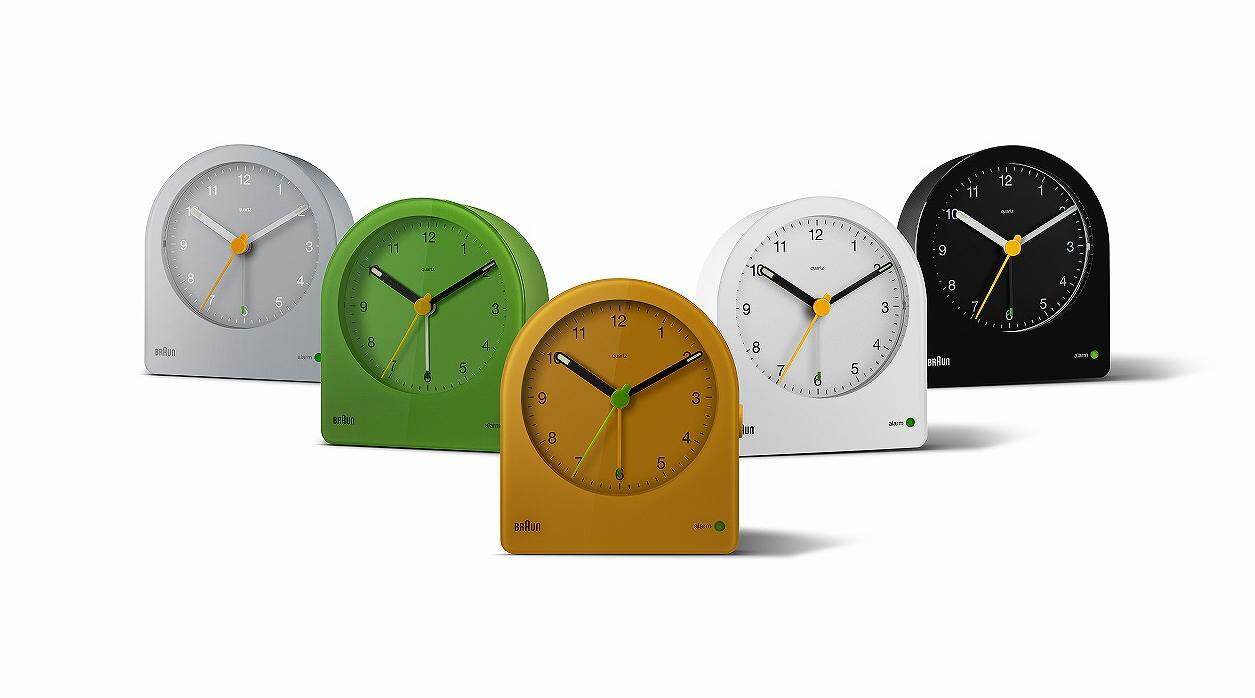ブラウンの置き時計、1984年モデル復刻のアーチフォルム＆ポップカラー