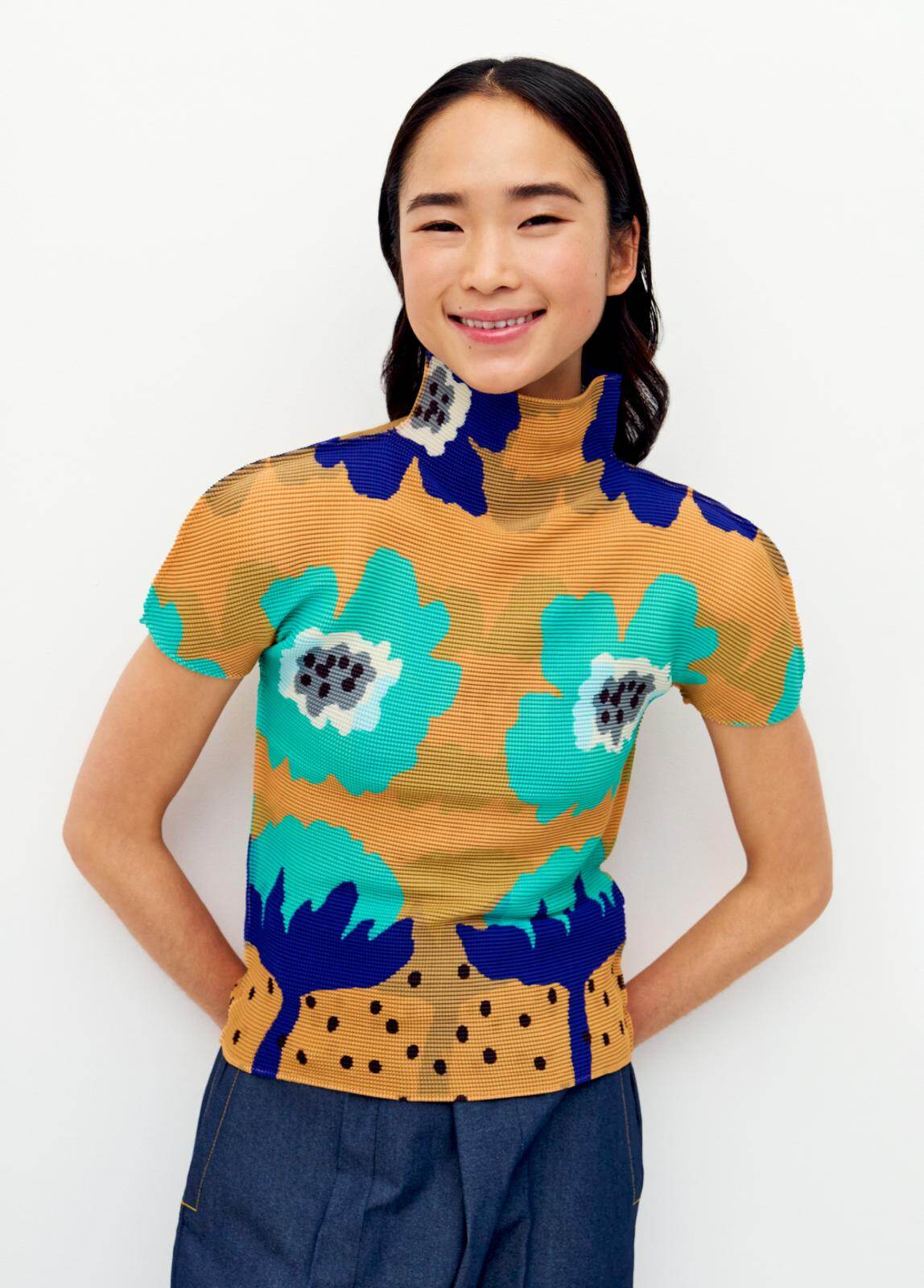 ミー イッセイ ミヤケ”植物の芽吹き”描く半袖トップ＆ジグザグ