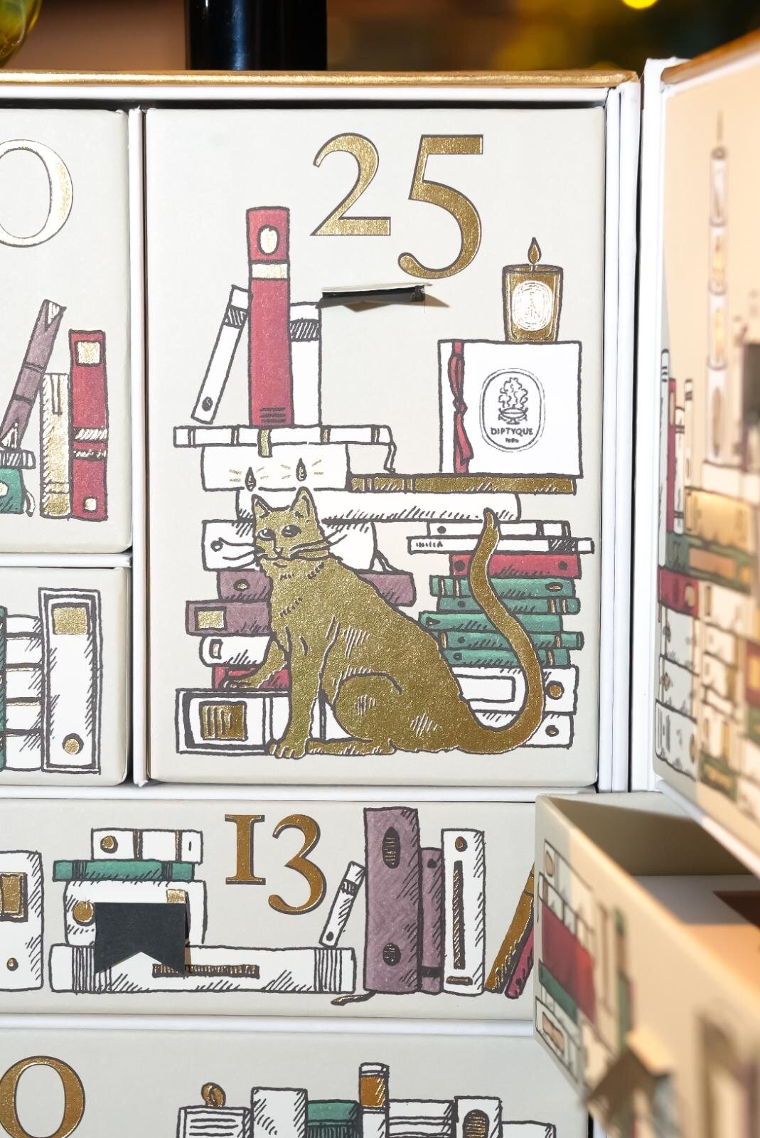 ディプティック2025年クリスマスコフレ第1弾“本型”猫のアドベント