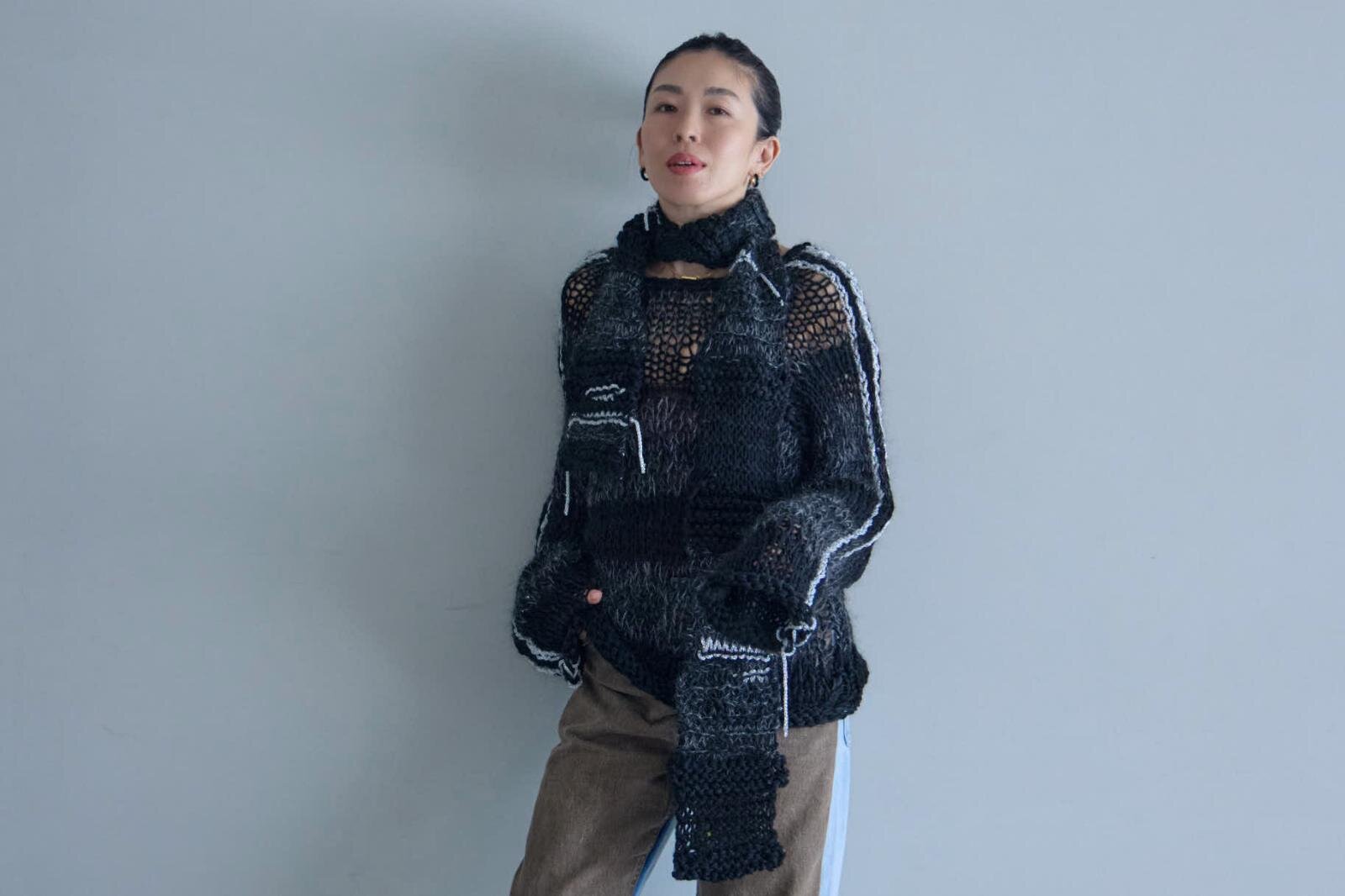 マラミュートから改名の「オダカ」シティショップ別注ニット、手編みの