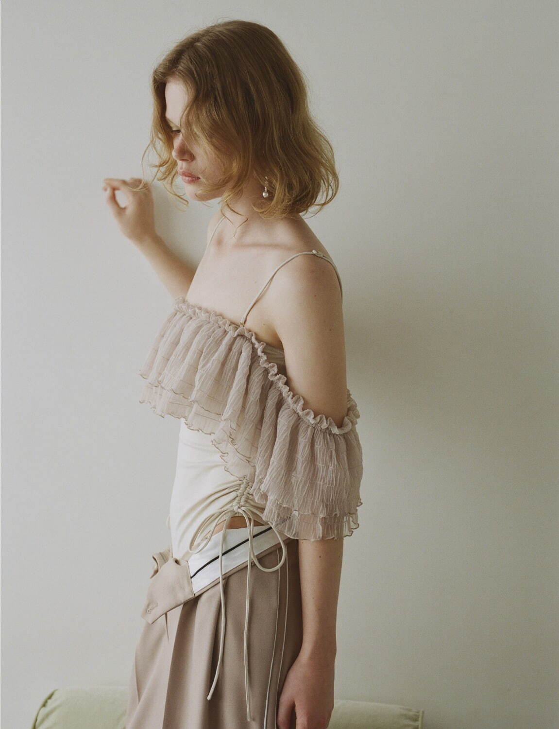 スナイデル25年夏スイムウェア、胸元リボンのラッシュガード付き水着や