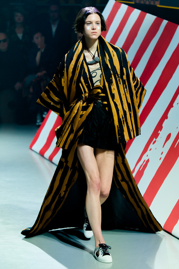 ヴィヴィアン・ウエストウッド アングロマニア“祭り”会場で魅せる