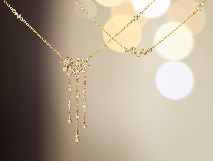 4℃のクリスマス限定ジュエリー、ダイヤモンド輝く“ヤドリギの葉