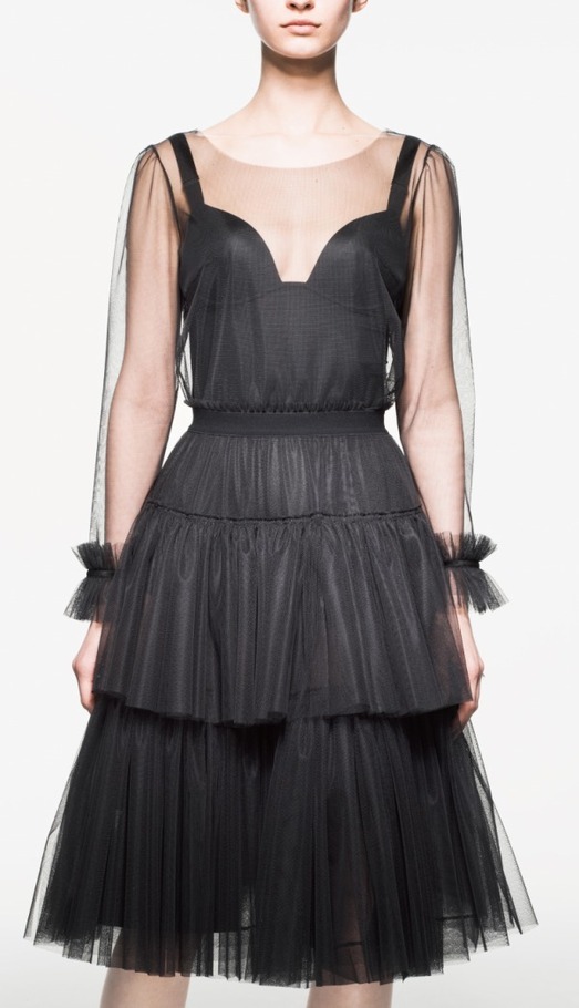 ワコール ディア」の“ブラック ベーシック”、知的でセクシーなインナー