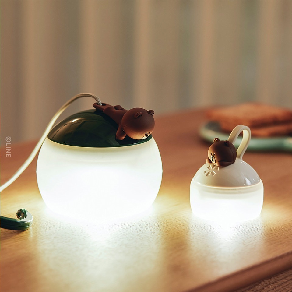 スノーピーク× LINE FRIENDS、キャンプを楽しむ“ブラウン”と“サリー”の