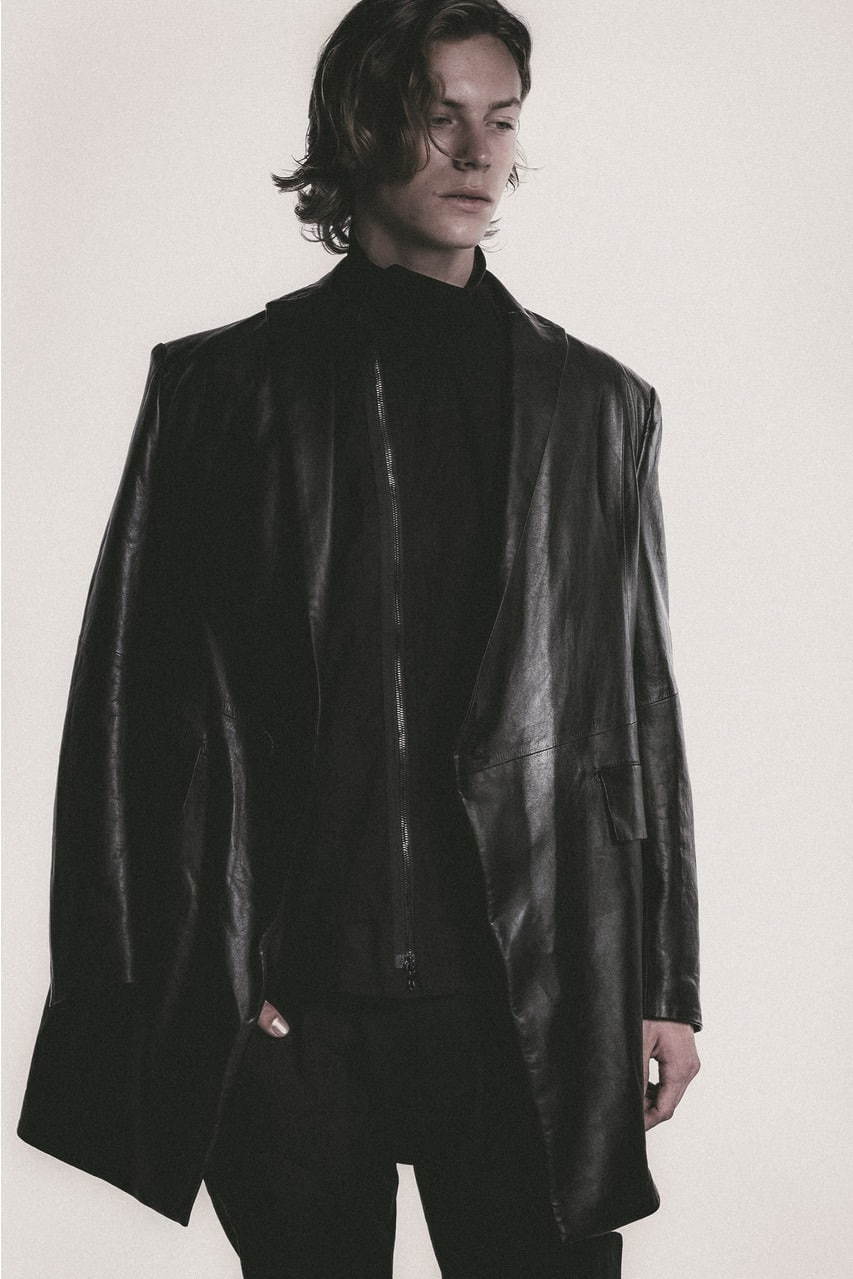 ユリウスの限定レザージャケット、伊勢丹新宿店で - しなやかな