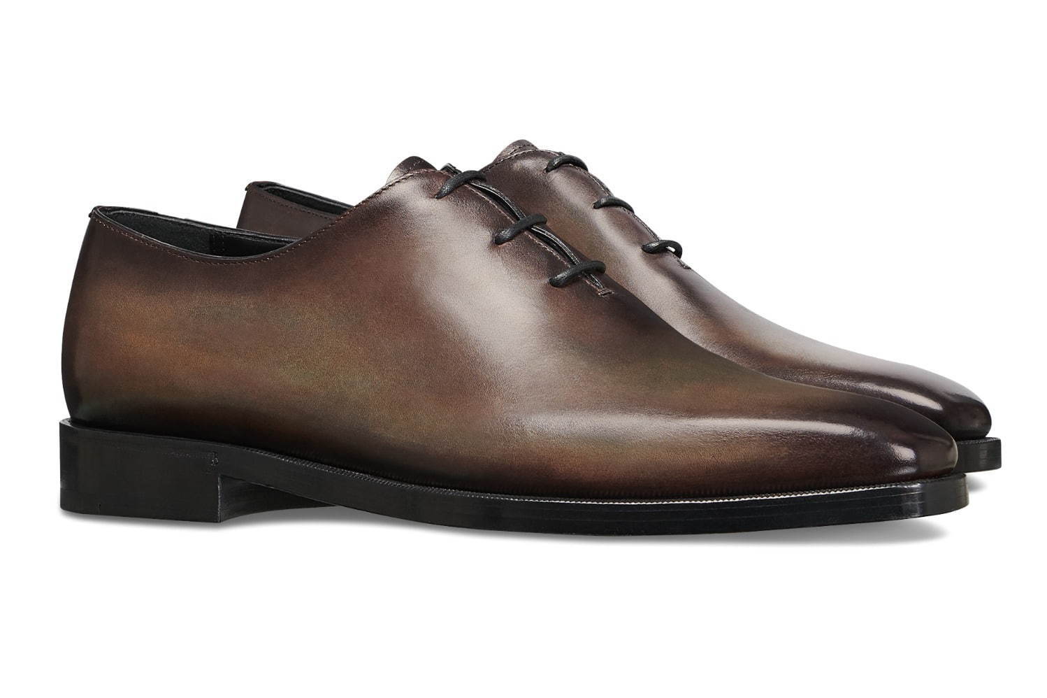 ベルルッティが誇る「パティーヌ」の魅力は？唯一無二の色に染まる紳士