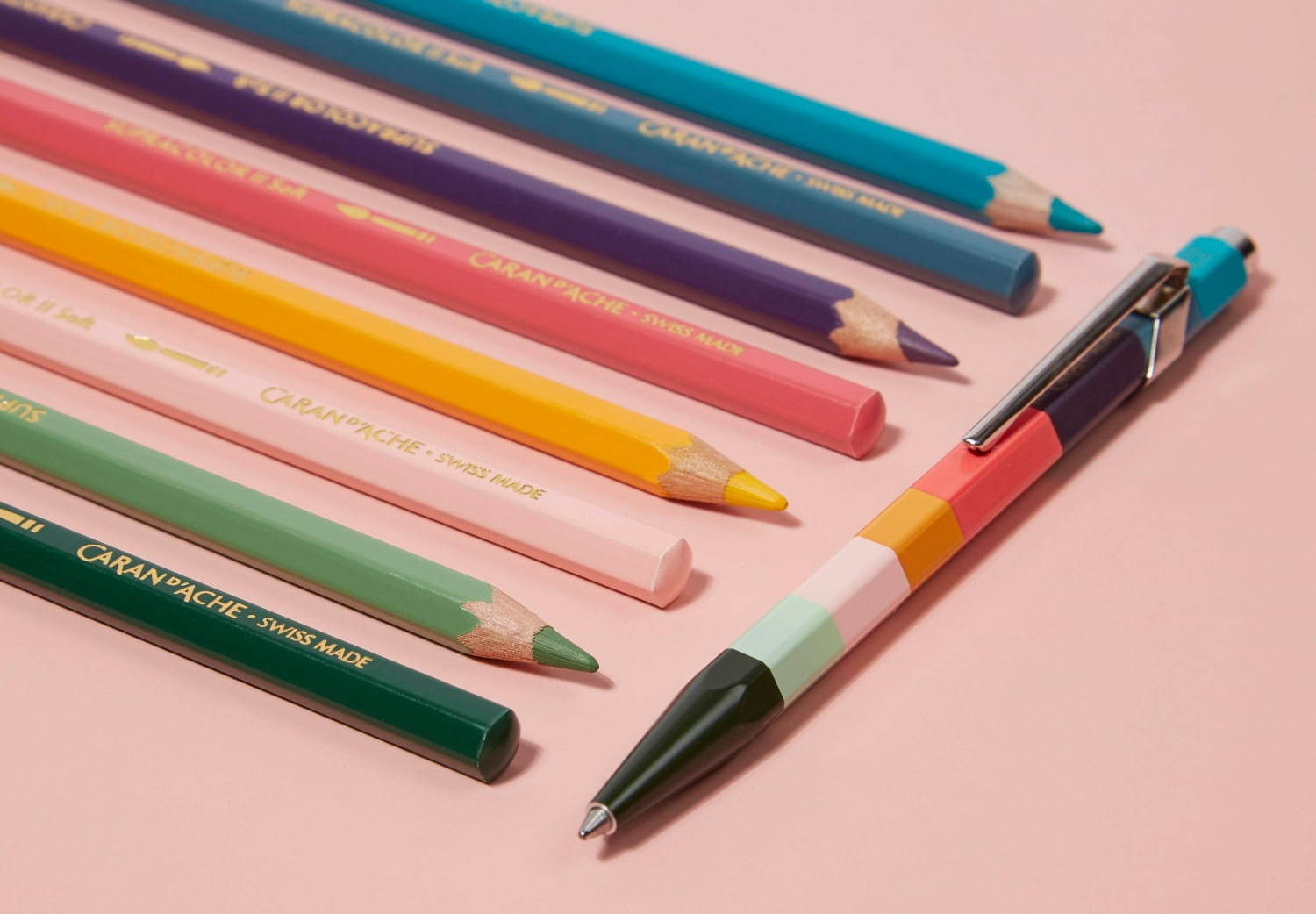 ポール・スミスの“カラフルストライプ”ボールペン、高級文房具カラン